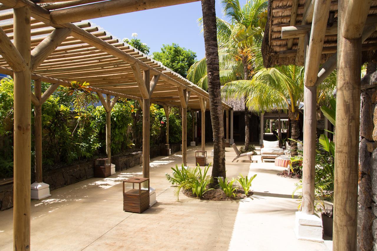 Friday Attitude Hotel Trou d'Eau Douce Exterior photo